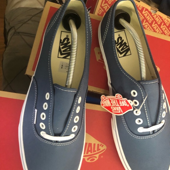 Vans - Picture 2 of 3